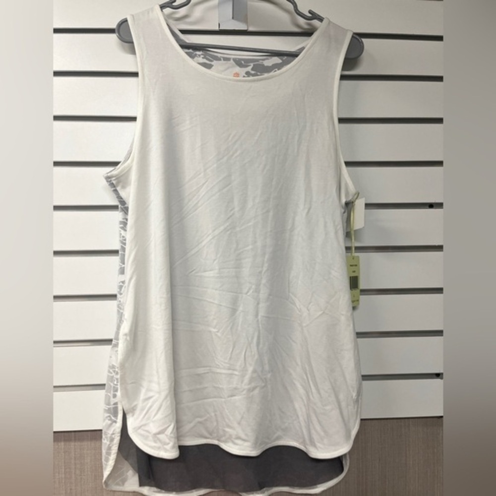 NWT Tangerine double layer athletic tank size large